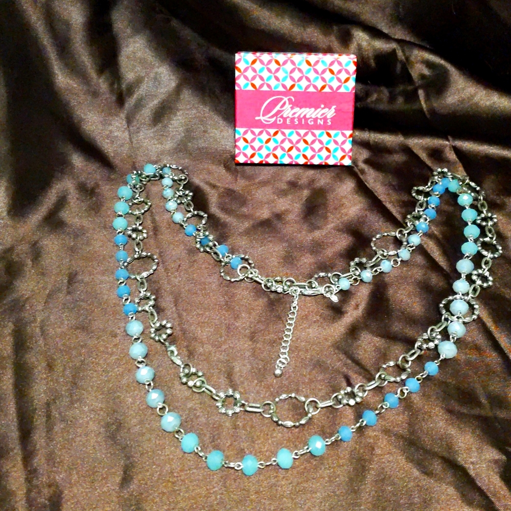 Premier design necklace